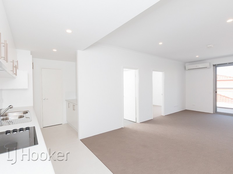 6/102 Kent Street, Rockingham WA 6168