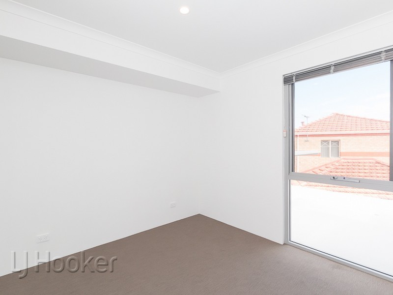 6/102 Kent Street, Rockingham WA 6168