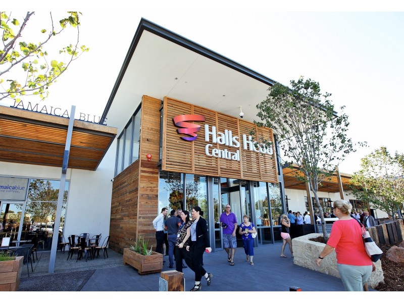 5 Buttercup Parkway, Halls Head WA 6210