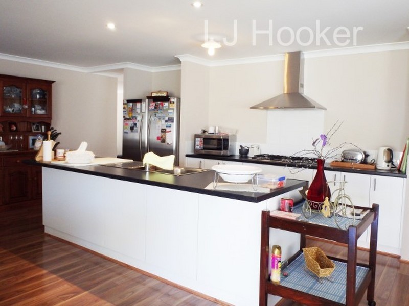 14 Pavonia Parade, Baldivis WA 6171