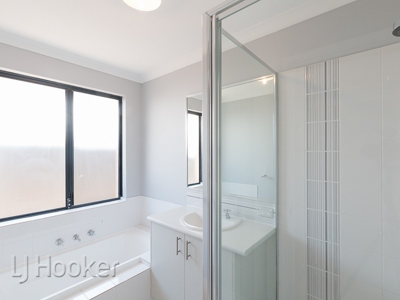 19 Ravensfield Road, Baldivis WA 6171