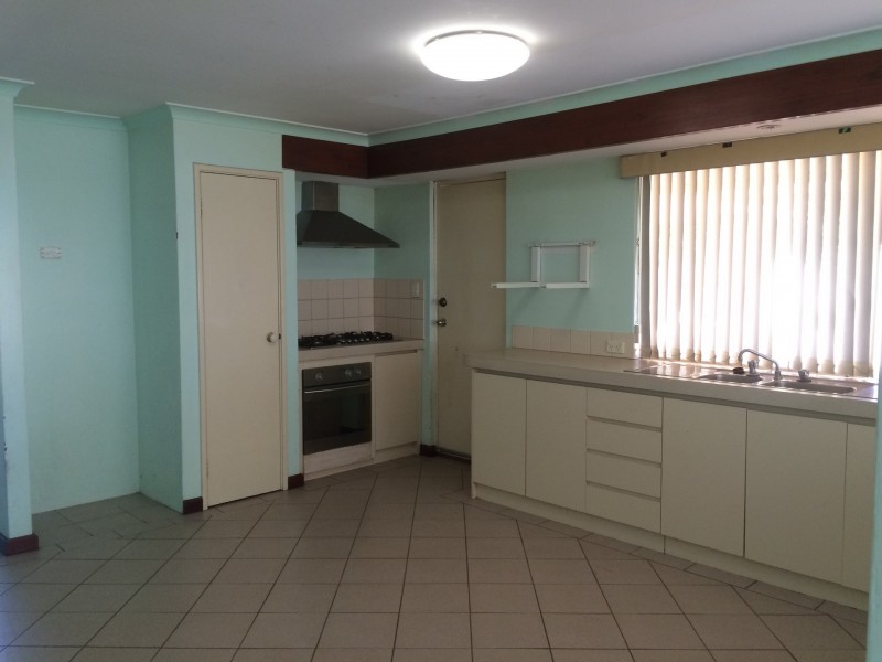 55 Murchison Road, Waikiki WA 6169