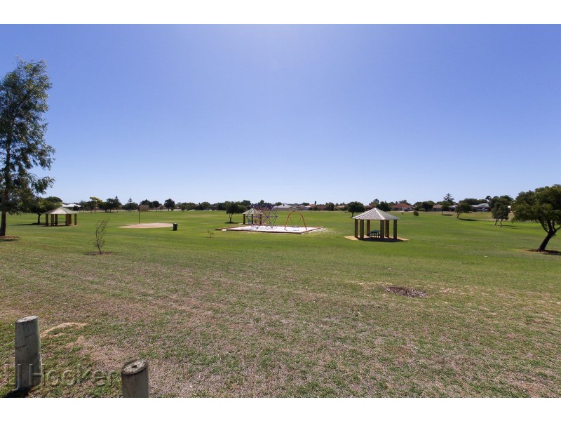 55 Murchison Road, Waikiki WA 6169