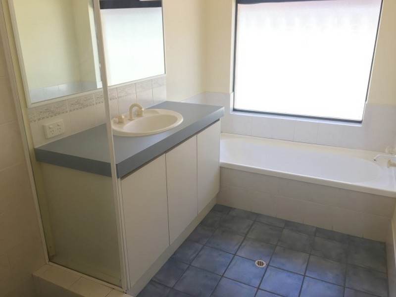 19 Mikonos Mews, Secret Harbour WA 6173