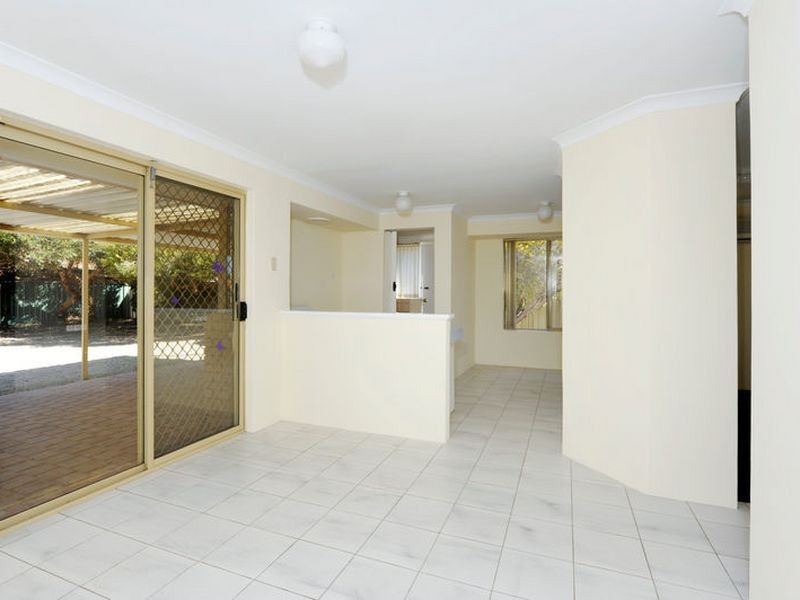 6 Gibb Road, Waikiki WA 6169