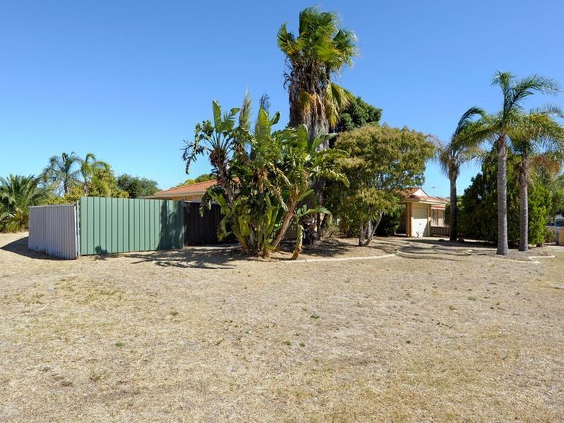 6 Gibb Road, Waikiki WA 6169