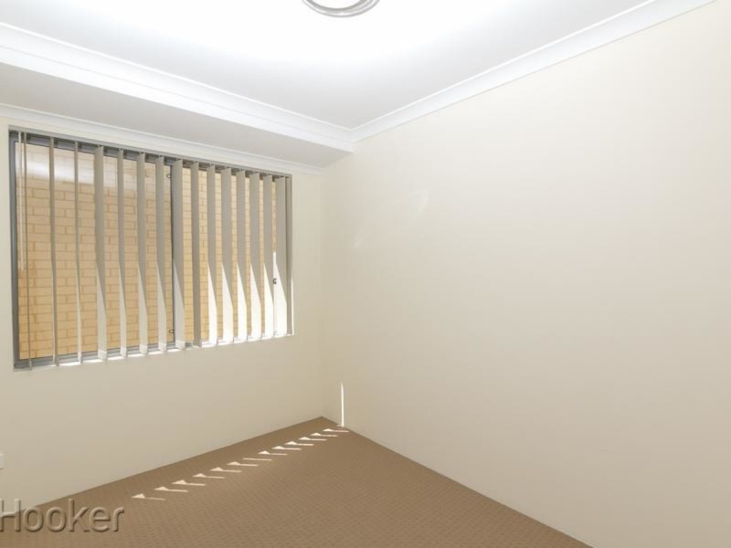 14 Somerford Promenade, Wellard WA 6170