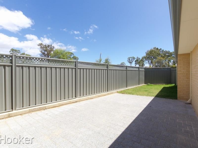 14 Somerford Promenade, Wellard WA 6170