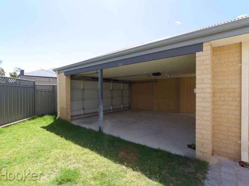 14 Somerford Promenade, Wellard WA 6170