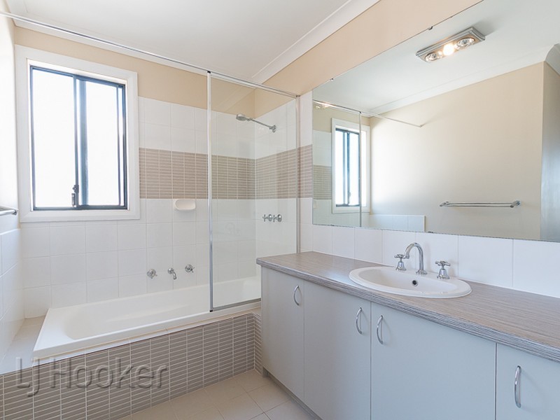 13 Bremen Lane, Port Kennedy WA 6172