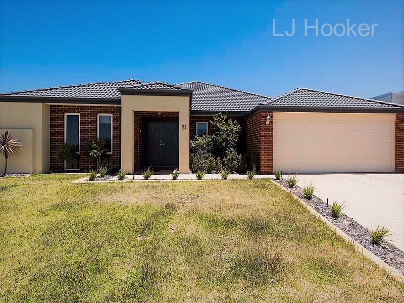 21 Bramston Circus, Secret Harbour WA 6173