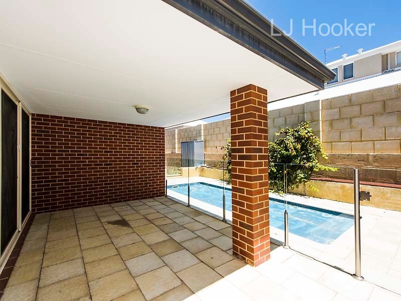 21 Bramston Circus, Secret Harbour WA 6173