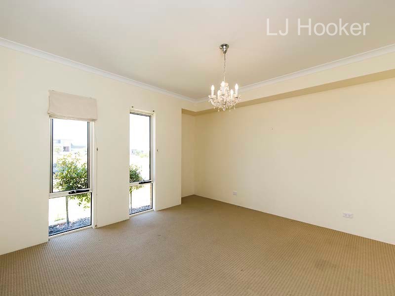 21 Bramston Circus, Secret Harbour WA 6173