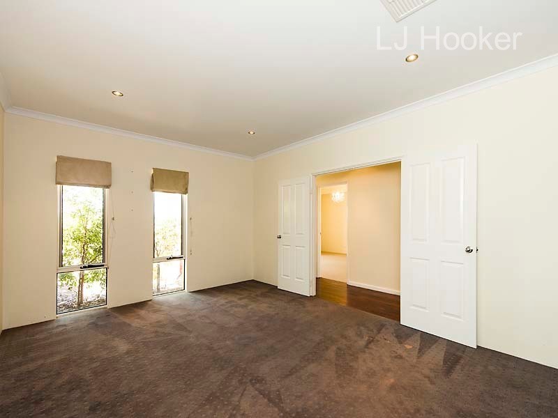 21 Bramston Circus, Secret Harbour WA 6173