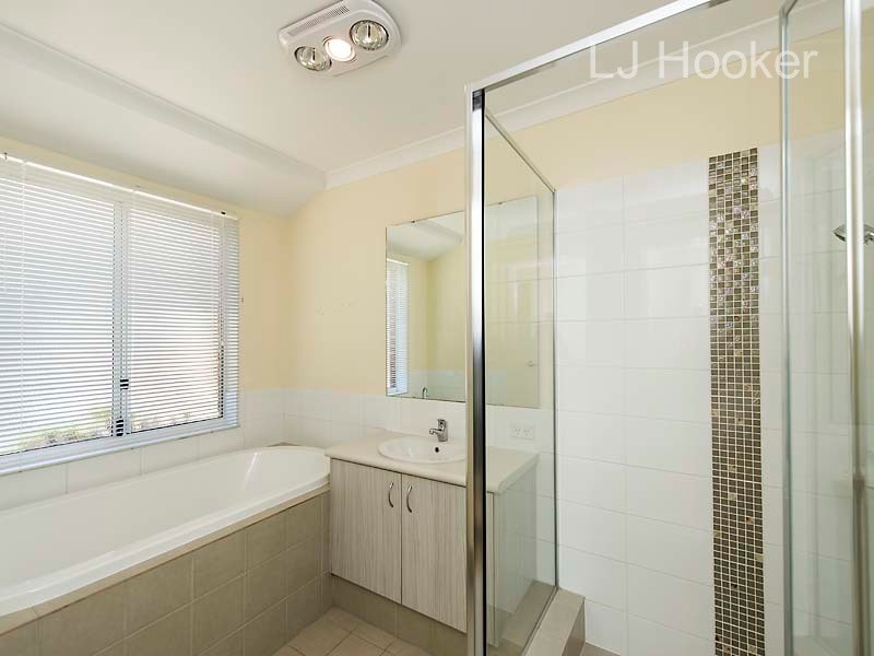 21 Bramston Circus, Secret Harbour WA 6173