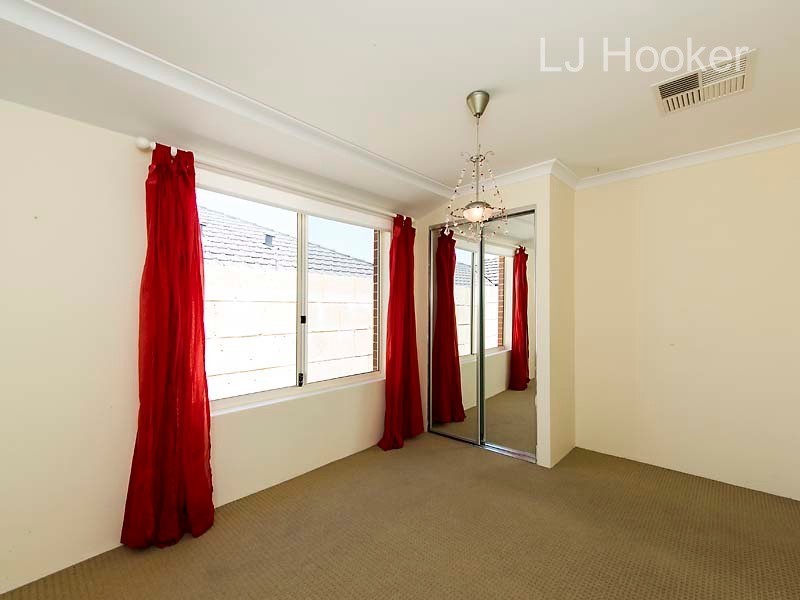 21 Bramston Circus, Secret Harbour WA 6173