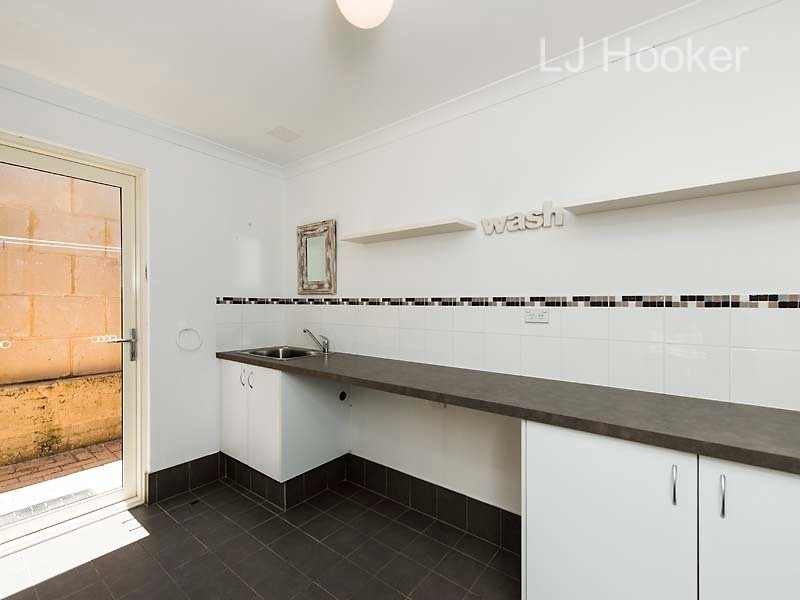 21 Bramston Circus, Secret Harbour WA 6173