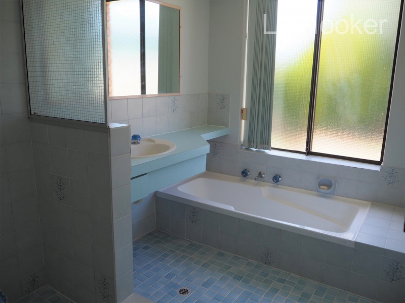 31 Lynda Crescent, Cooloongup WA 6168