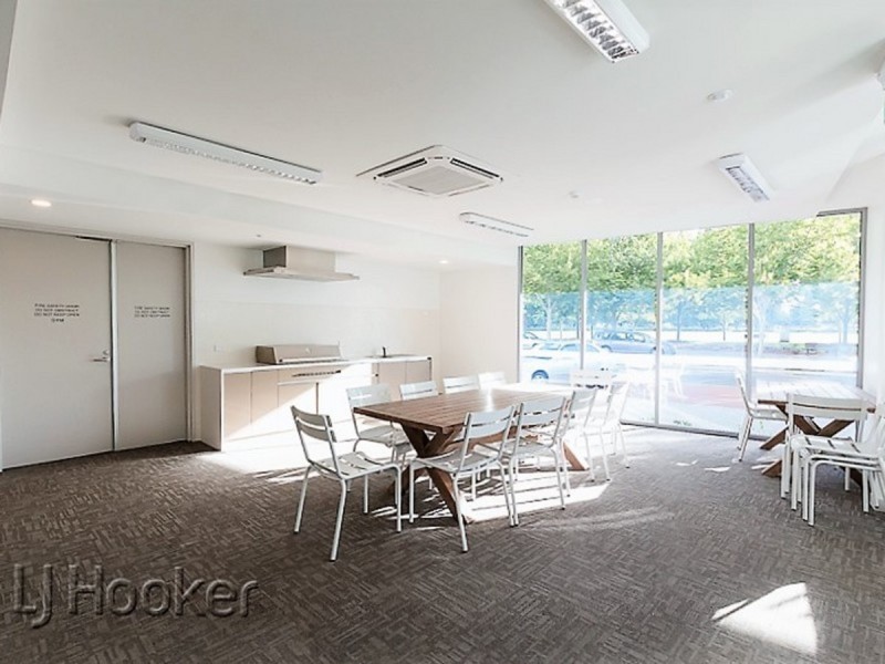 12/24 Flinders Lane, Rockingham WA 6168