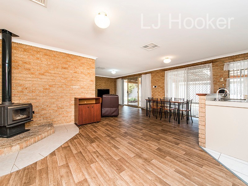 13 Woodbridge Drive, Cooloongup WA 6168