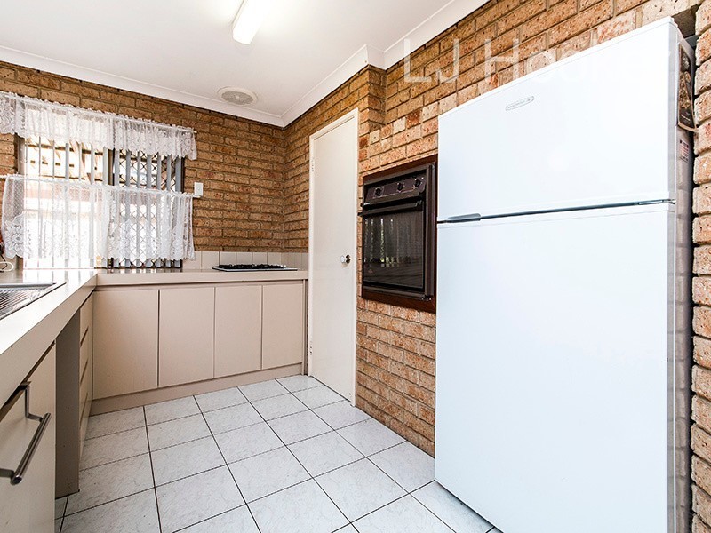 13 Woodbridge Drive, Cooloongup WA 6168