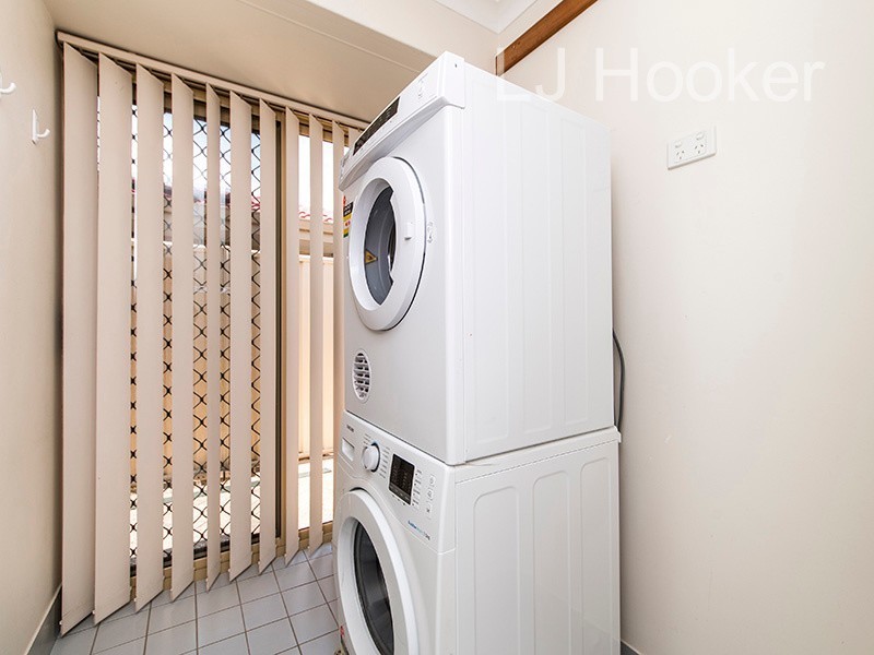 13 Woodbridge Drive, Cooloongup WA 6168