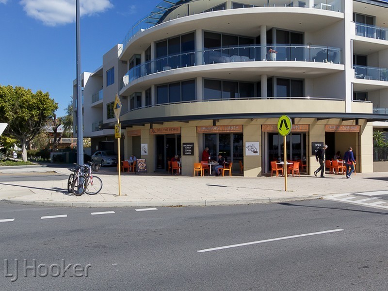 2/3 Rockingham Beach Road, Rockingham WA 6168