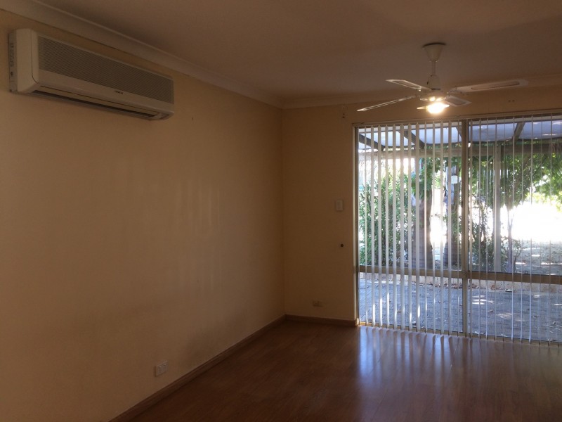 4 The Ramble, Parmelia WA 6167