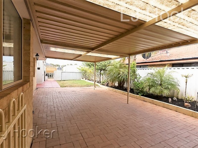 14 Mayflower Close, Port Kennedy WA 6172