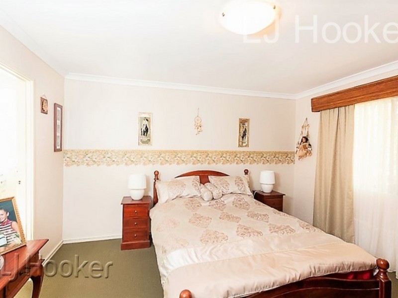 14 Mayflower Close, Port Kennedy WA 6172