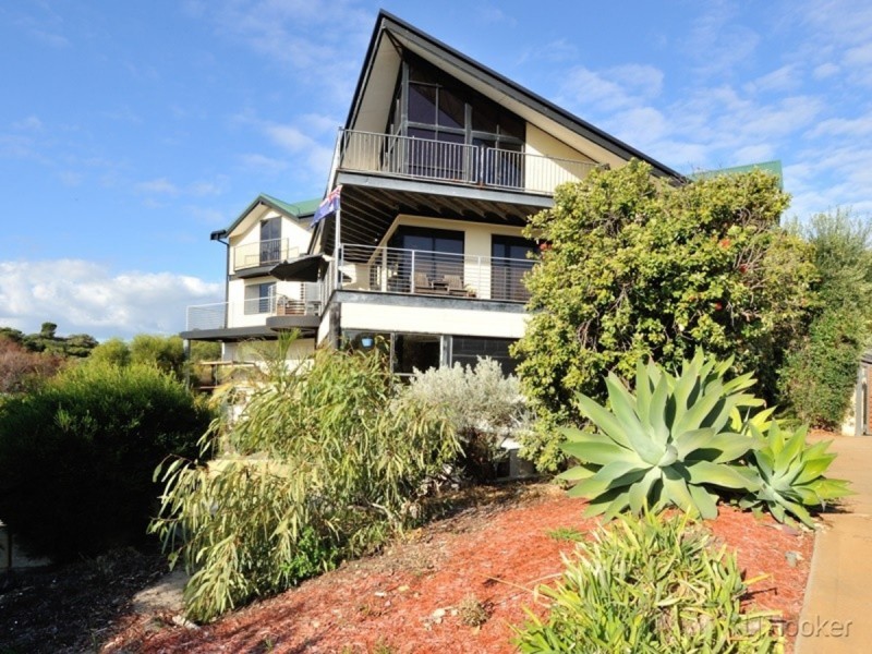 11 St Malo Cove, Warnbro WA 6169