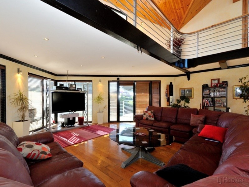 11 St Malo Cove, Warnbro WA 6169