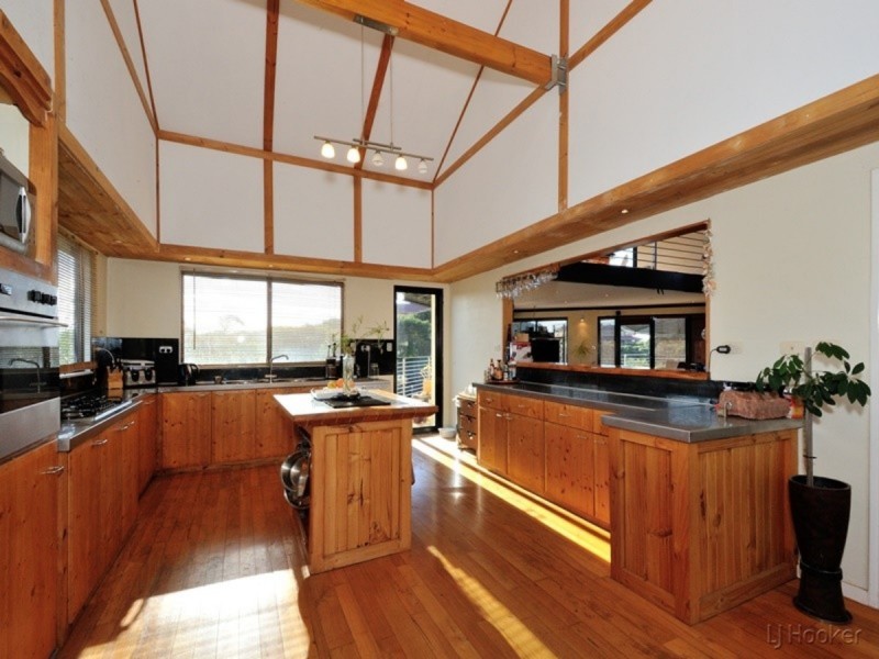 11 St Malo Cove, Warnbro WA 6169
