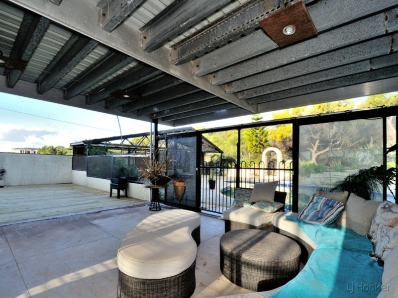 11 St Malo Cove, Warnbro WA 6169