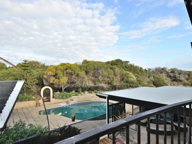 11 St Malo Cove, Warnbro WA 6169