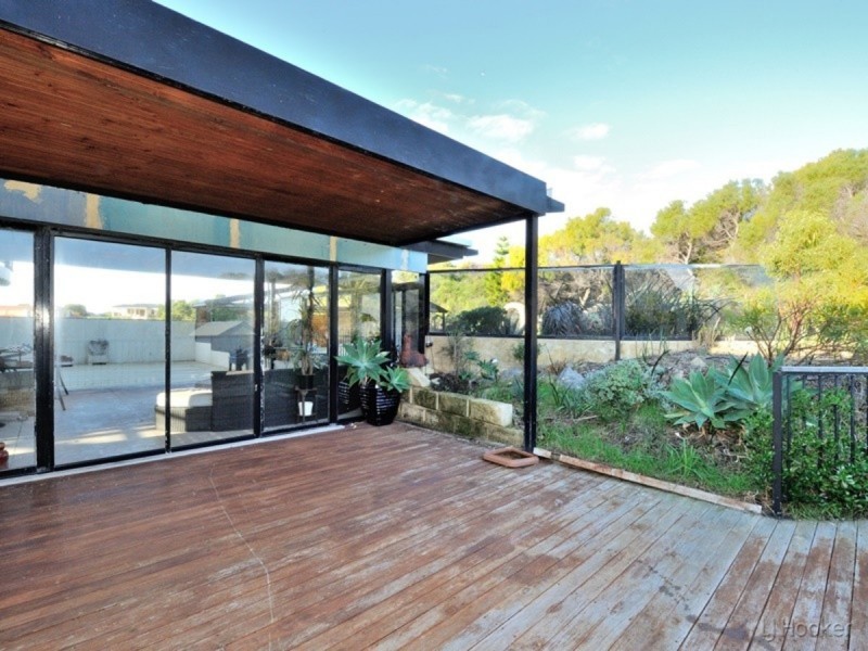 11 St Malo Cove, Warnbro WA 6169