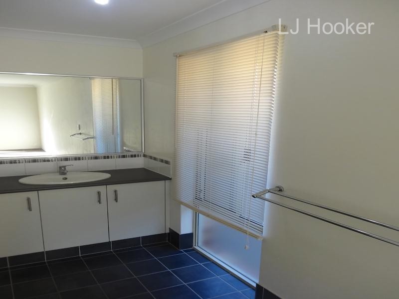 10 Chestnut way, Baldivis WA 6171