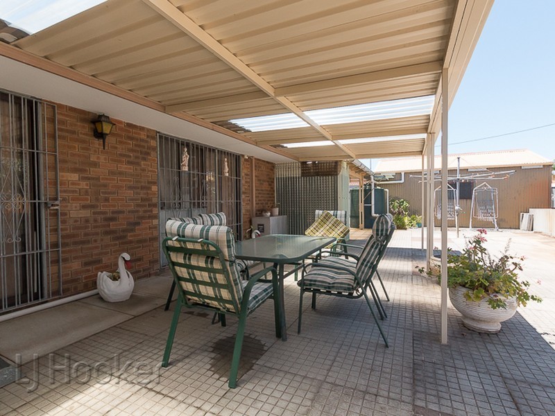 28 Caribbean Drive, Safety Bay WA 6169