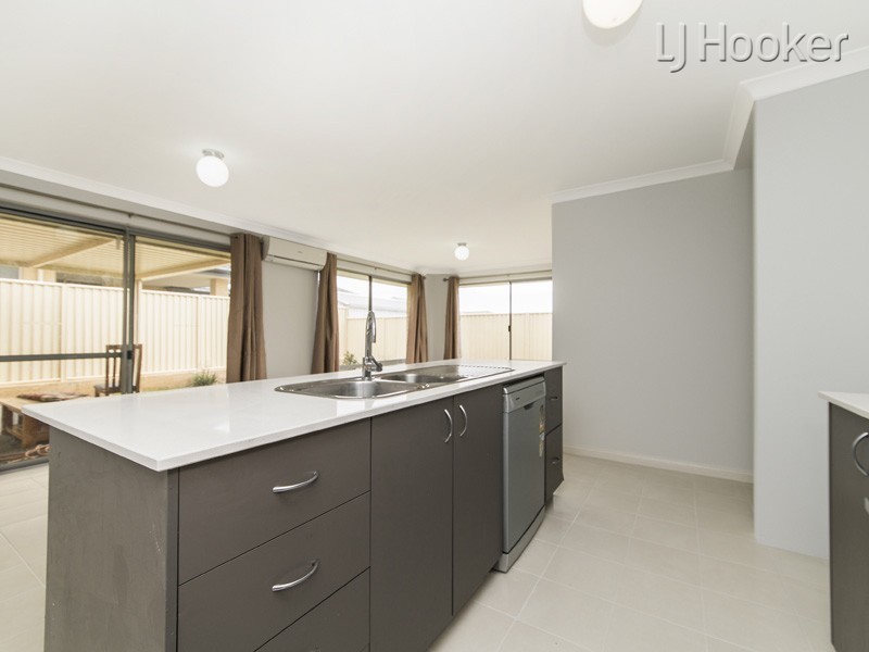 43 Bristlebird Approach, Baldivis WA 6171