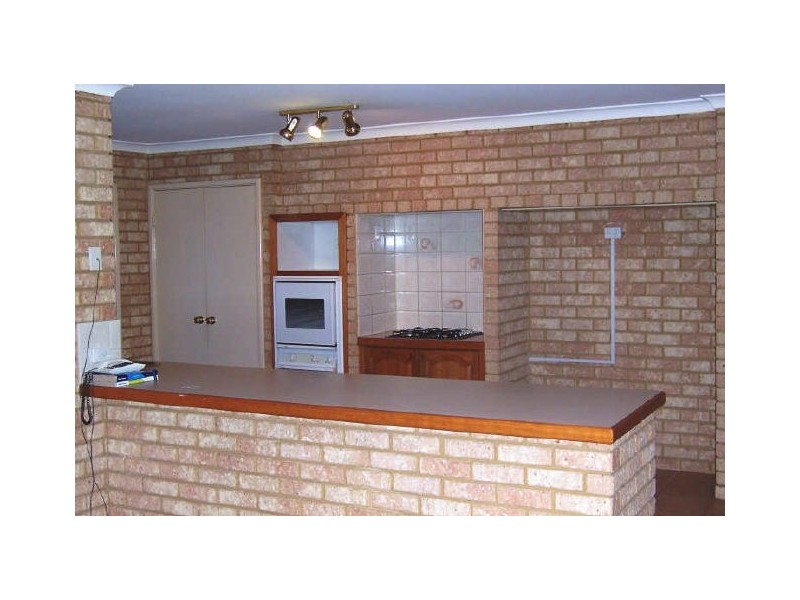 4 Camargue Green, Secret Harbour WA 6173