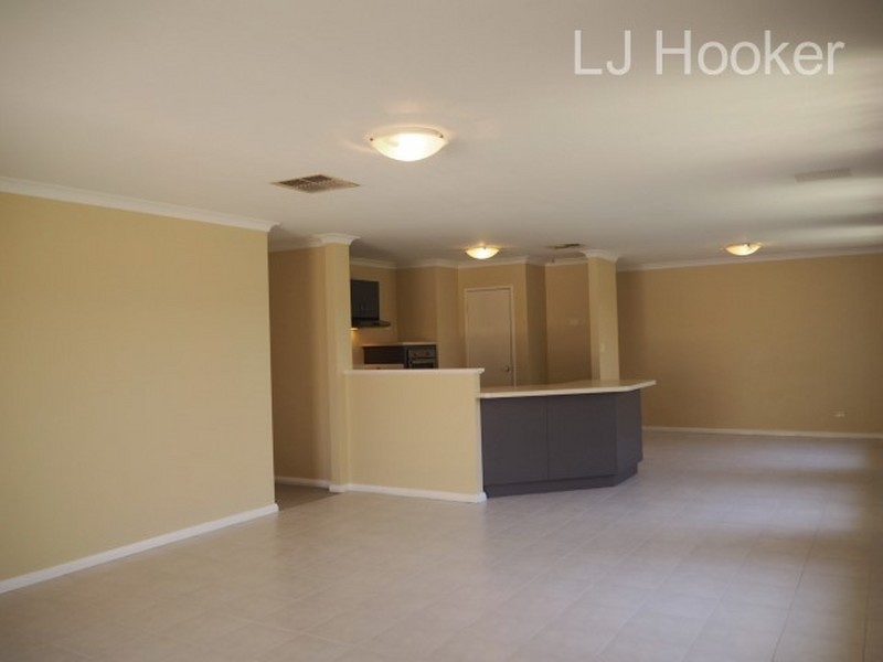 6 Dunsky Pass, Secret Harbour WA 6173