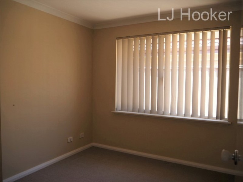 6 Dunsky Pass, Secret Harbour WA 6173