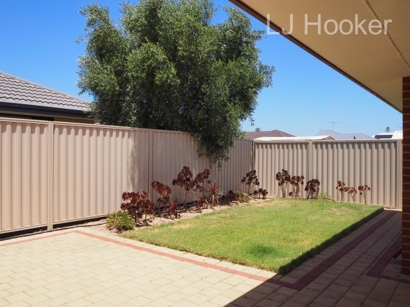 6 Dunsky Pass, Secret Harbour WA 6173