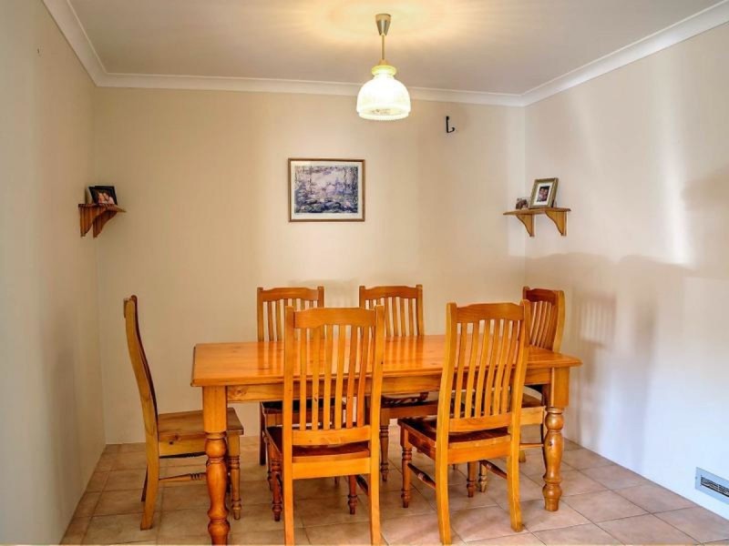 27 Chelmsford Avenue, Port Kennedy WA 6172