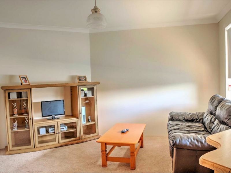 27 Chelmsford Avenue, Port Kennedy WA 6172