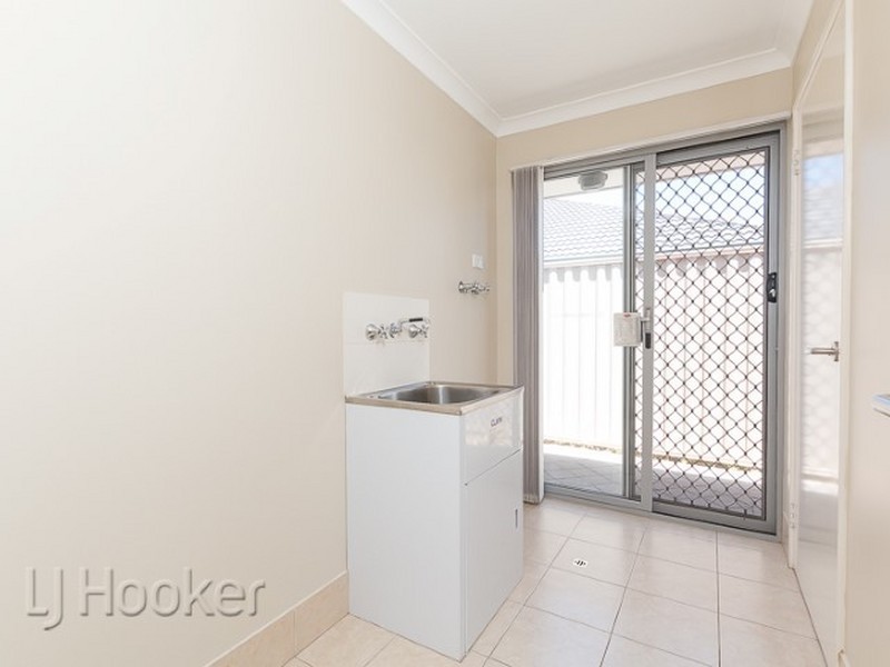 4 Jims Crescent, Secret Harbour WA 6173