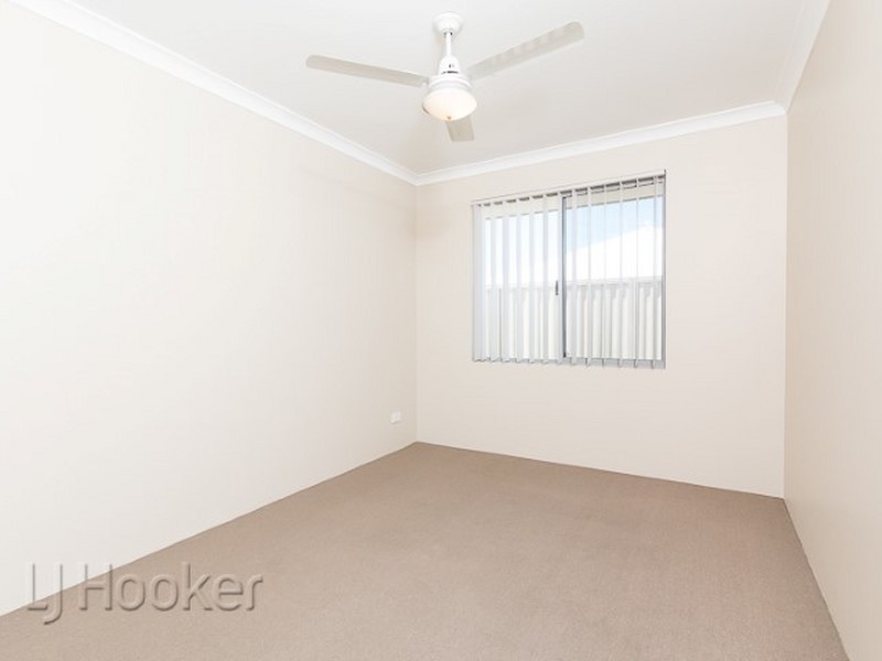 4 Jims Crescent, Secret Harbour WA 6173