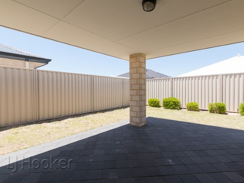 4 Jims Crescent, Secret Harbour WA 6173