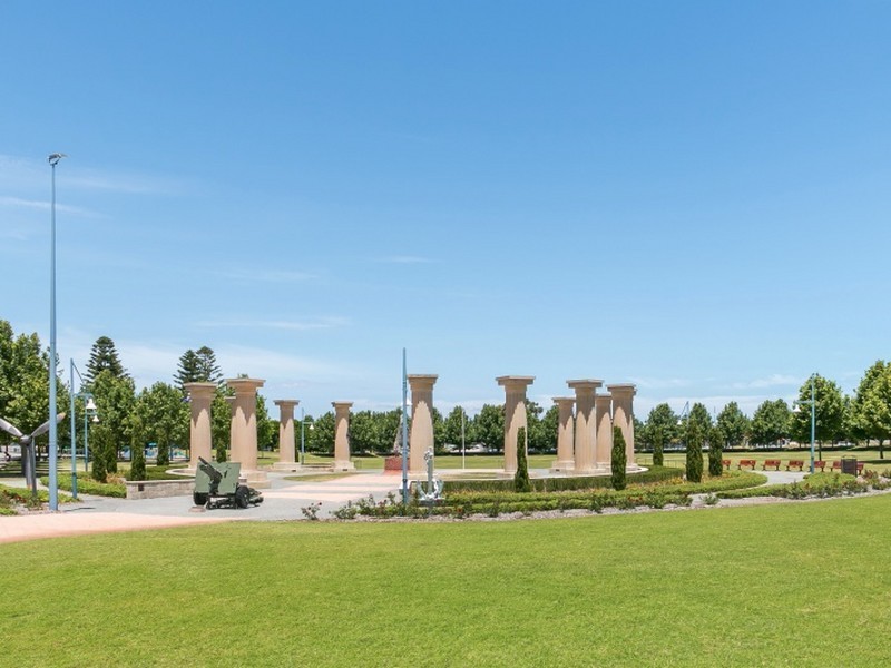 3/9 Kent Street, Rockingham WA 6168