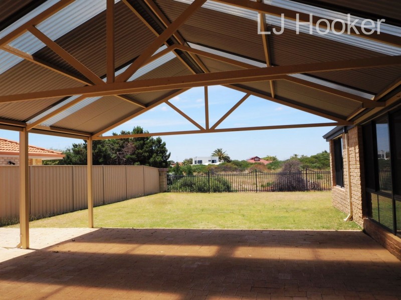 15 Porto Novo Mews, Secret Harbour WA 6173